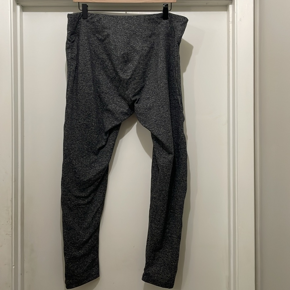 Size 3x Shosho leggings with decorative accents on side of legs. Gray. - Picture 4 of 7
